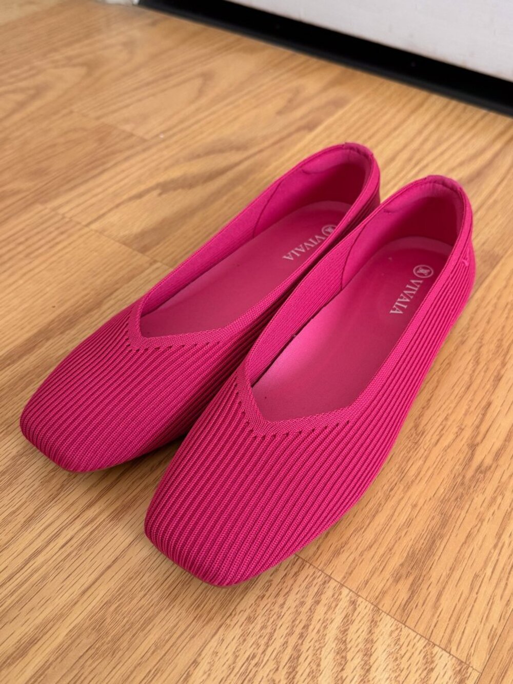 Vivaia Pink Margot 2.0 Square-Toe V-Cut Flats Size 7/37.5
